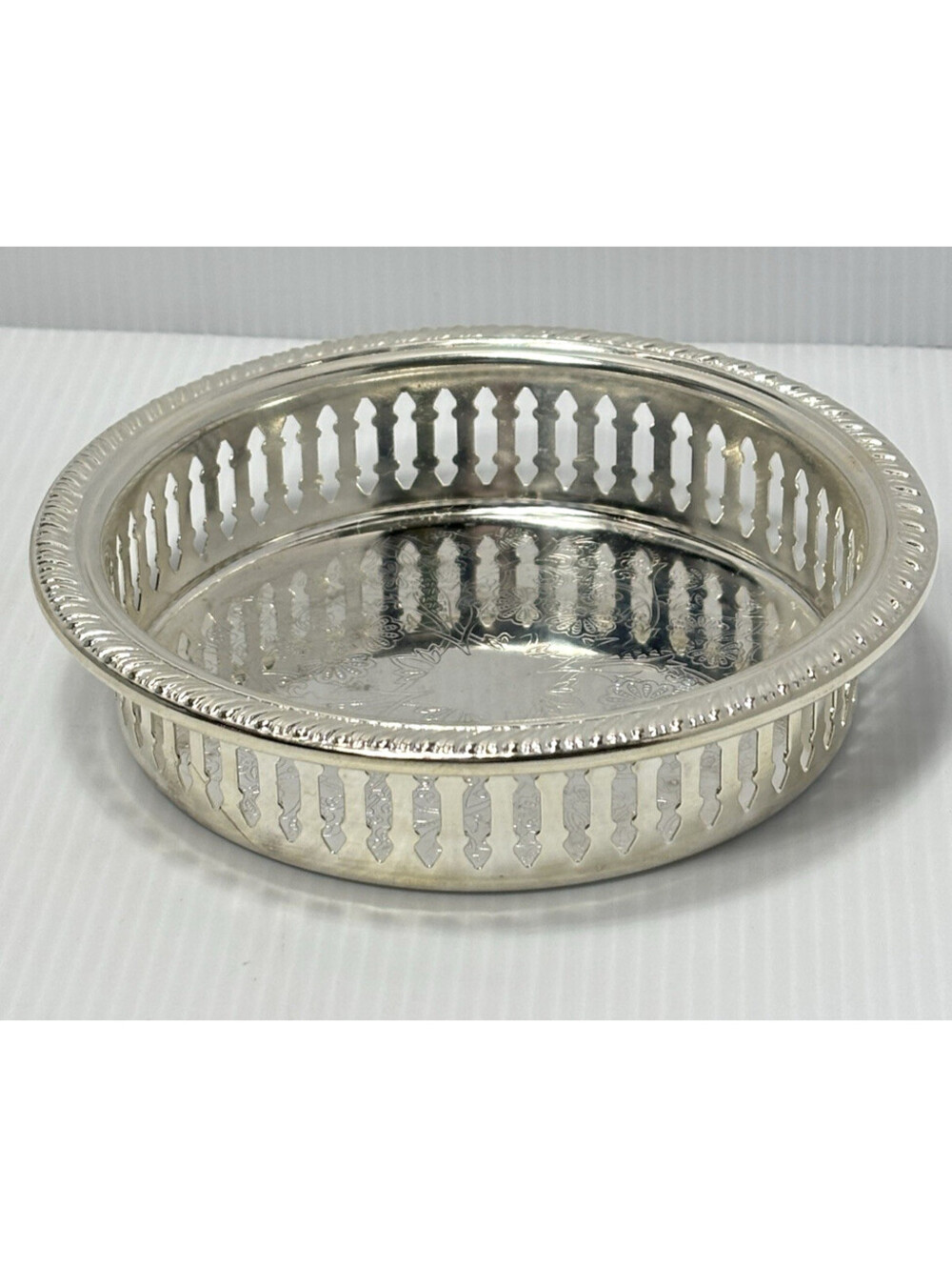 Vintage Regal Silver EP Steel Round Pierced Basket Candy Dish Ring Tray- As Is